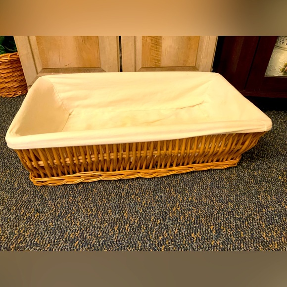WICKER BASKET - Picture 1 of 5